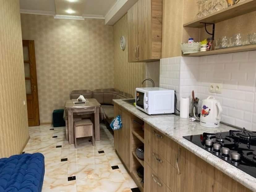Tea'S Condo In The Heart Of Tbilisi Zewnętrze zdjęcie